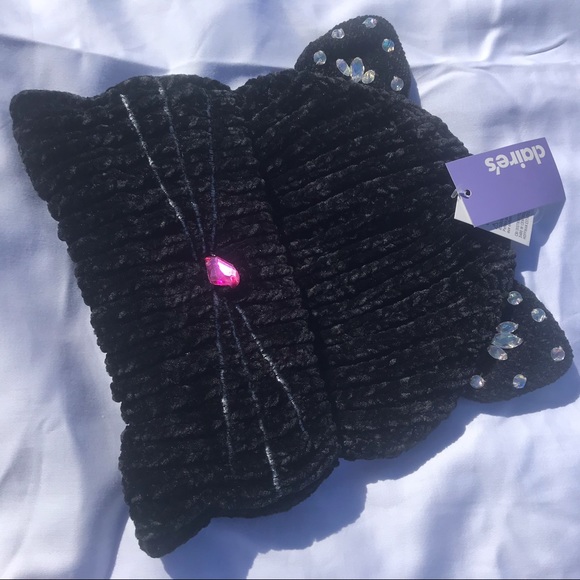 Soft Chenille Black Cat Beanie and Mittens Set - Picture 3 of 7